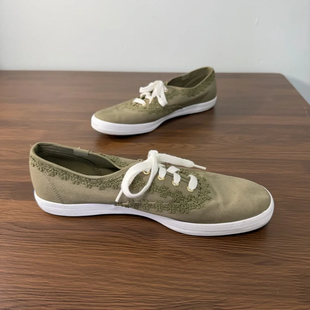 Keds Champion Crochet‎ Olive Green Canvas Sneakers WF66259 Womens 8.5